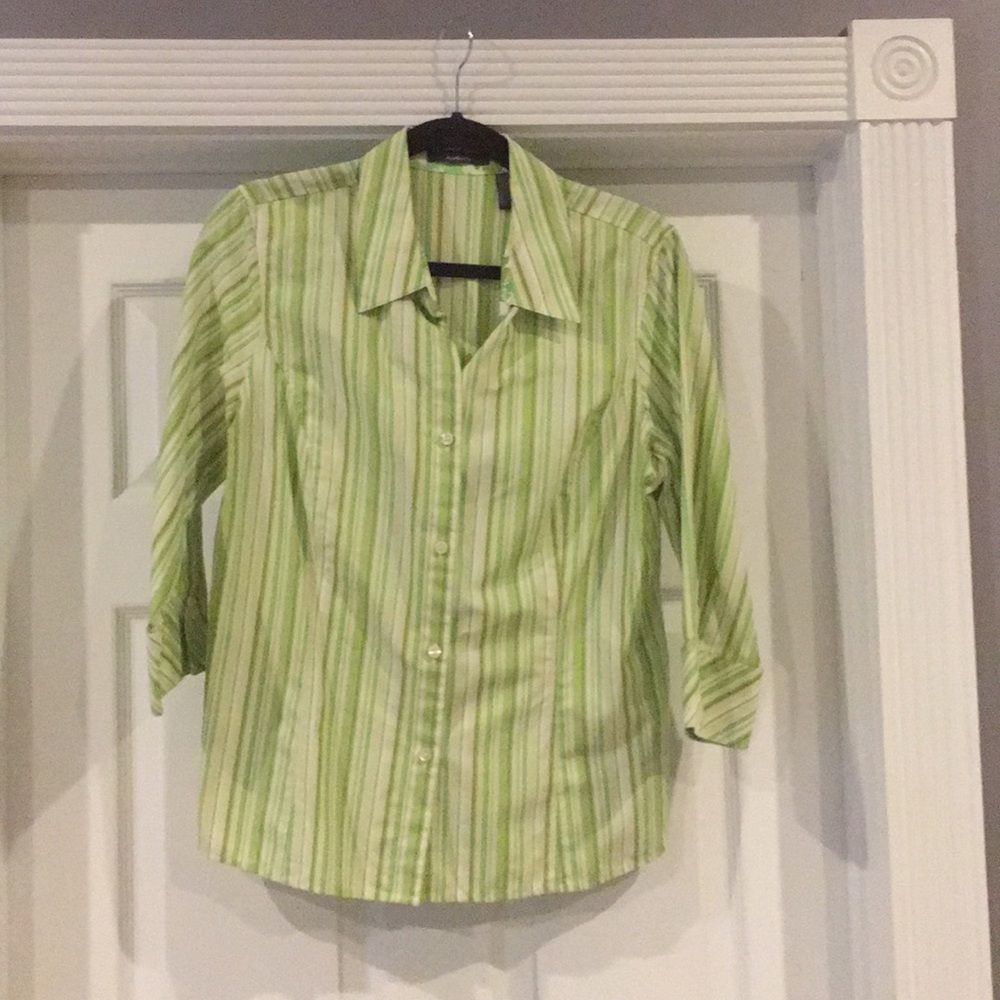 Fitted button down